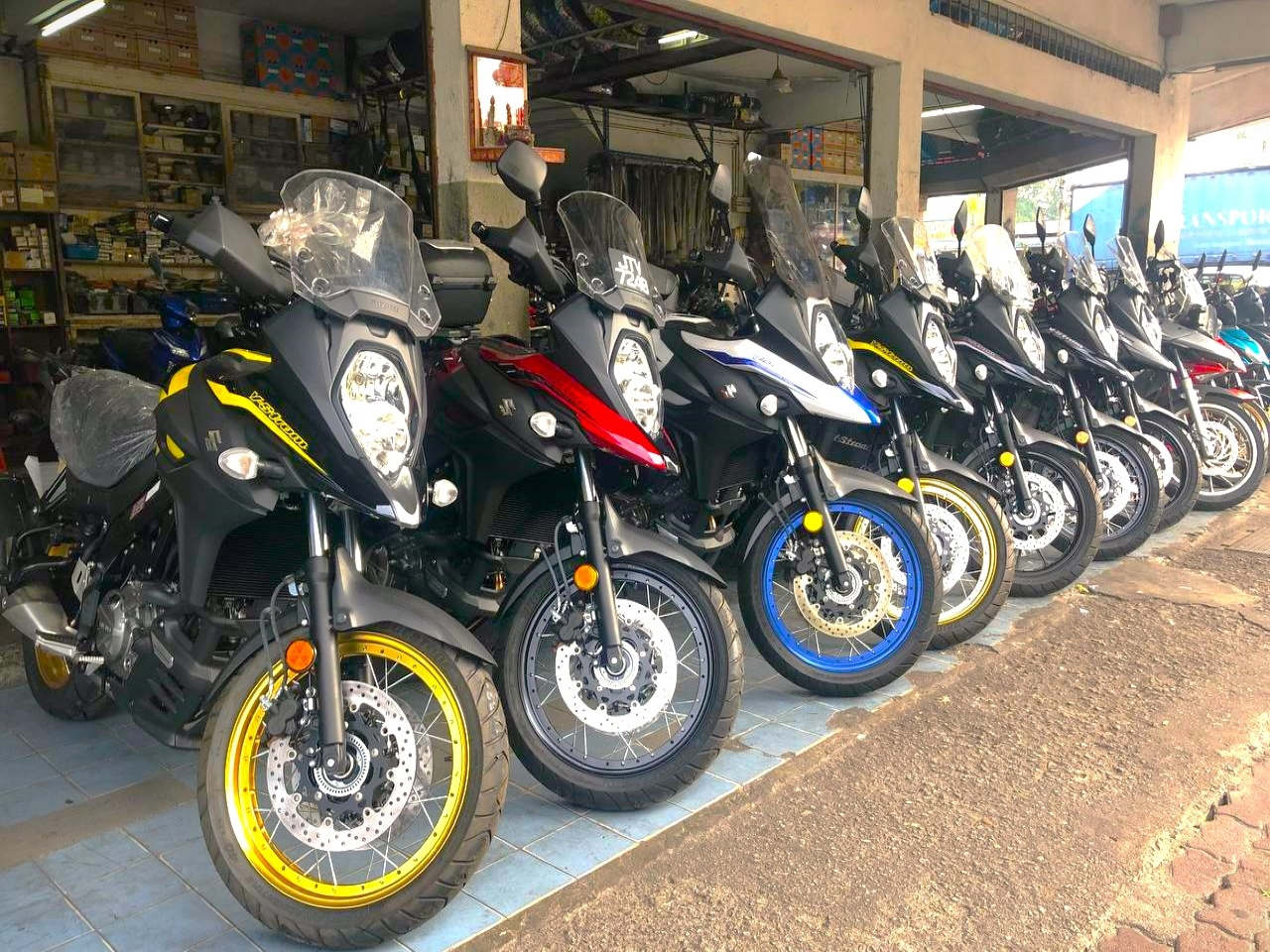 Image1_Suzuki Showroom 2