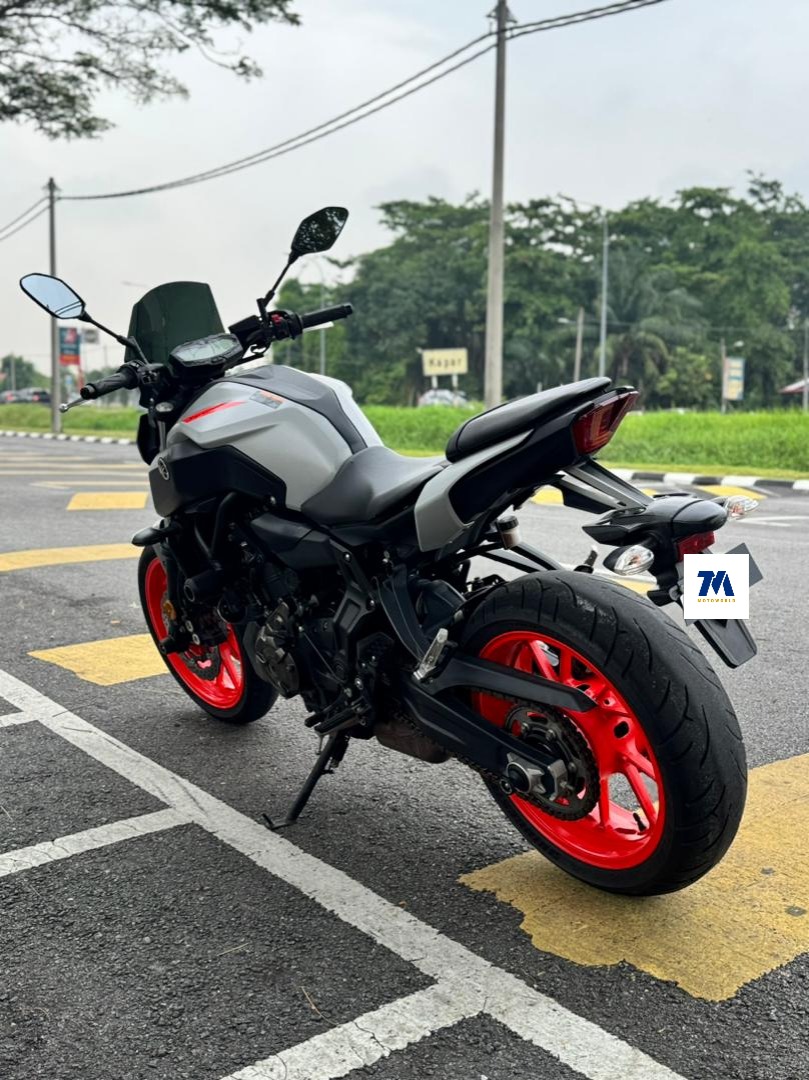 2019 YAMAHA MT07 V2 - Image 4