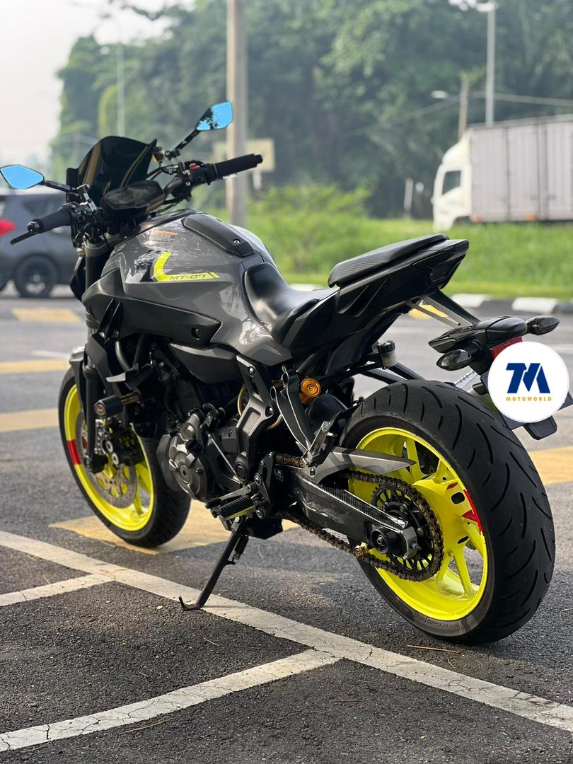 YAMAHA MT07 - Image 3