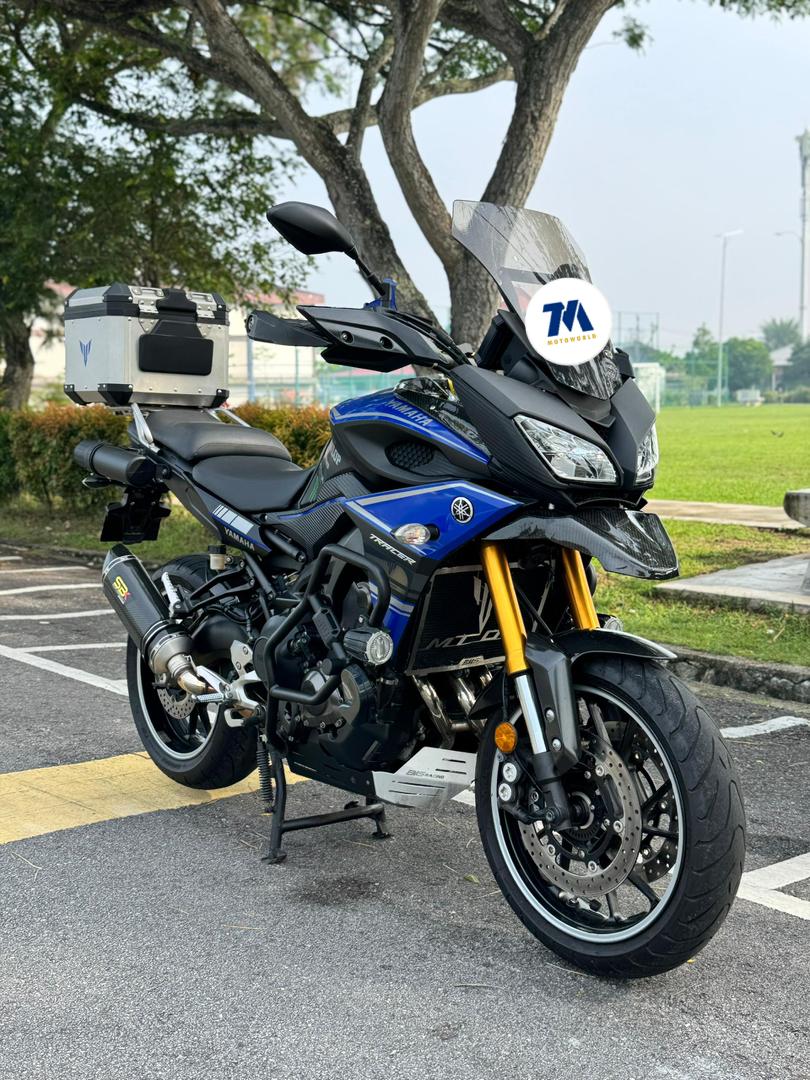 YAMAHA TRACER 900 V1