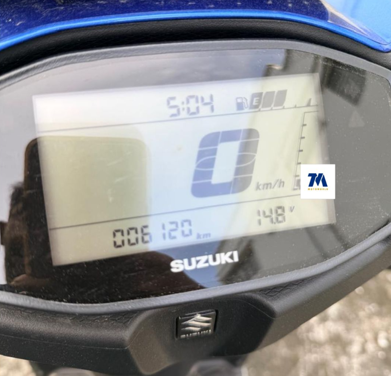 SUZUKI AVENIS 125 2024 - Image 4