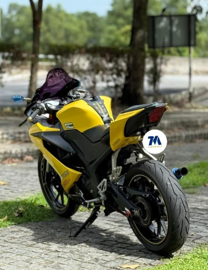 YAMAHA YZF-R15 V3 2018 - Image 3