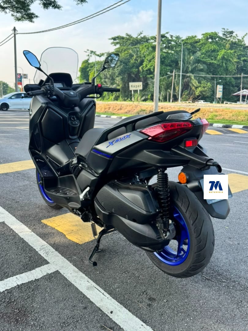 2024 Yamaha XMAX 250 | Blue - Image 2