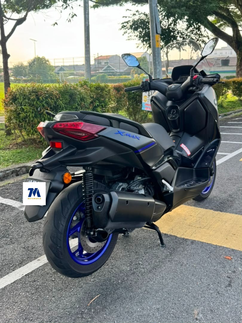 2024 Yamaha XMAX 250 | Blue - Image 4