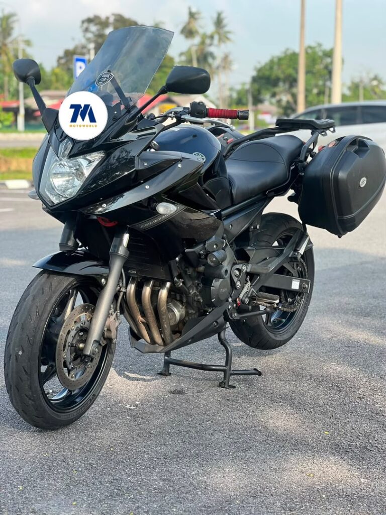 front 3/4 view of a motorcycle with saddlebags