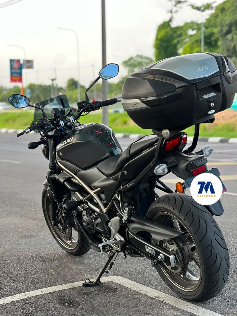 2025 Suzuki SV650 | Top Box | Low Mileage - Image 3