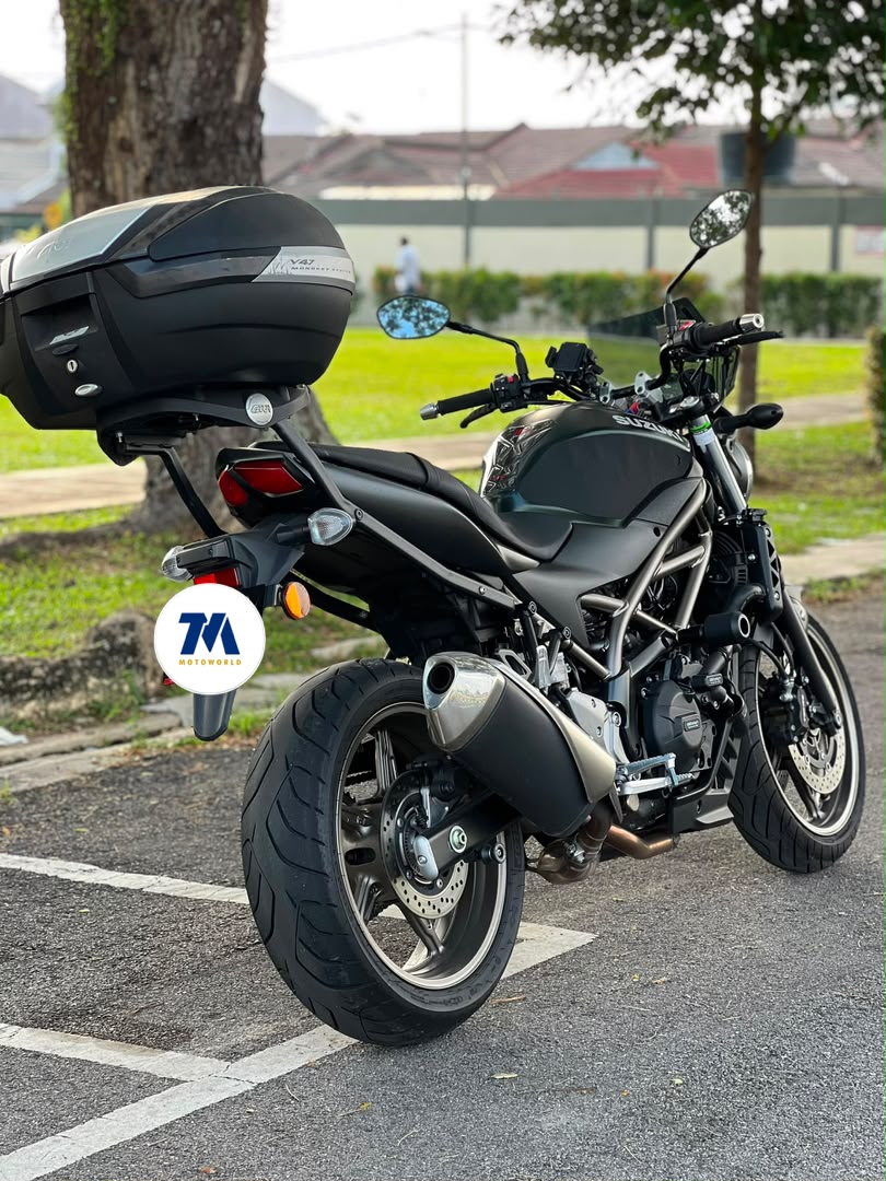 2025 Suzuki SV650 | Top Box | Low Mileage - Image 4