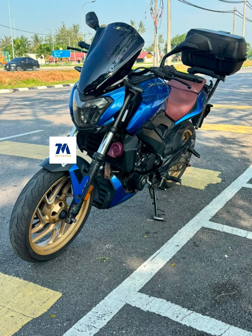 2018 Modenas Dominar 400 | Top Box | Windshield - Image 2