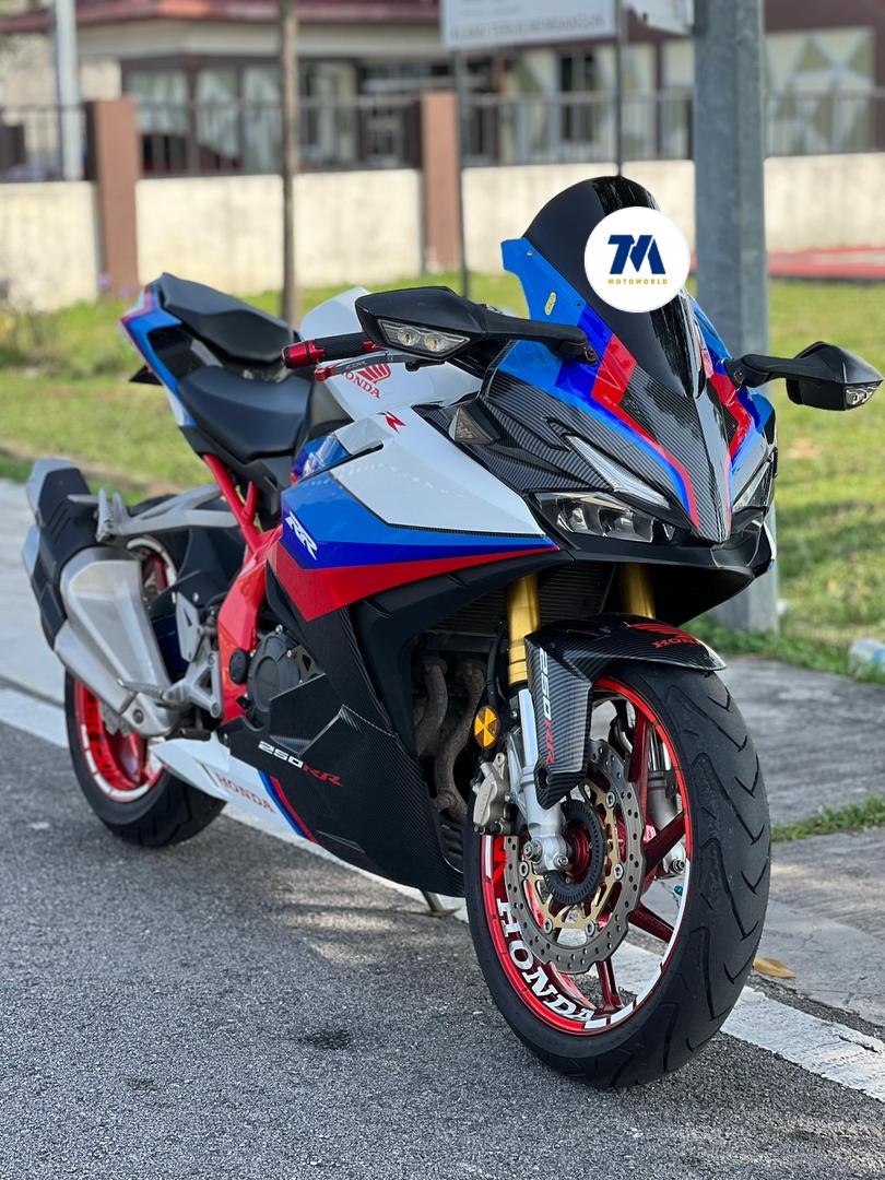 2021 Honda CBR250RR | Special Colour | Quick Shifter
