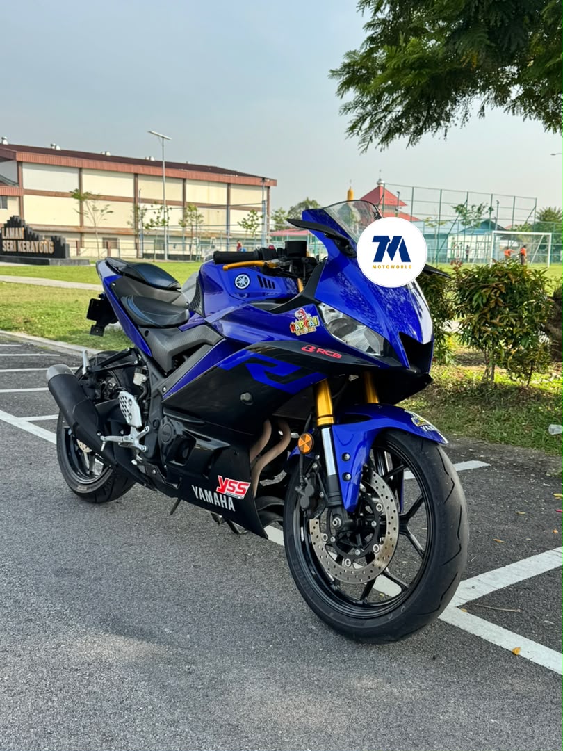 2019 Yamaha R25 | Blue | V2