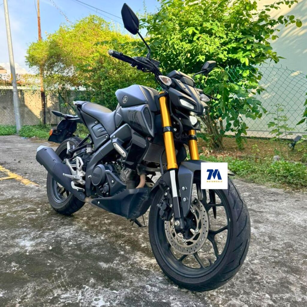 Front-3/4 view of a Yamaha motorcycle facing the camera.