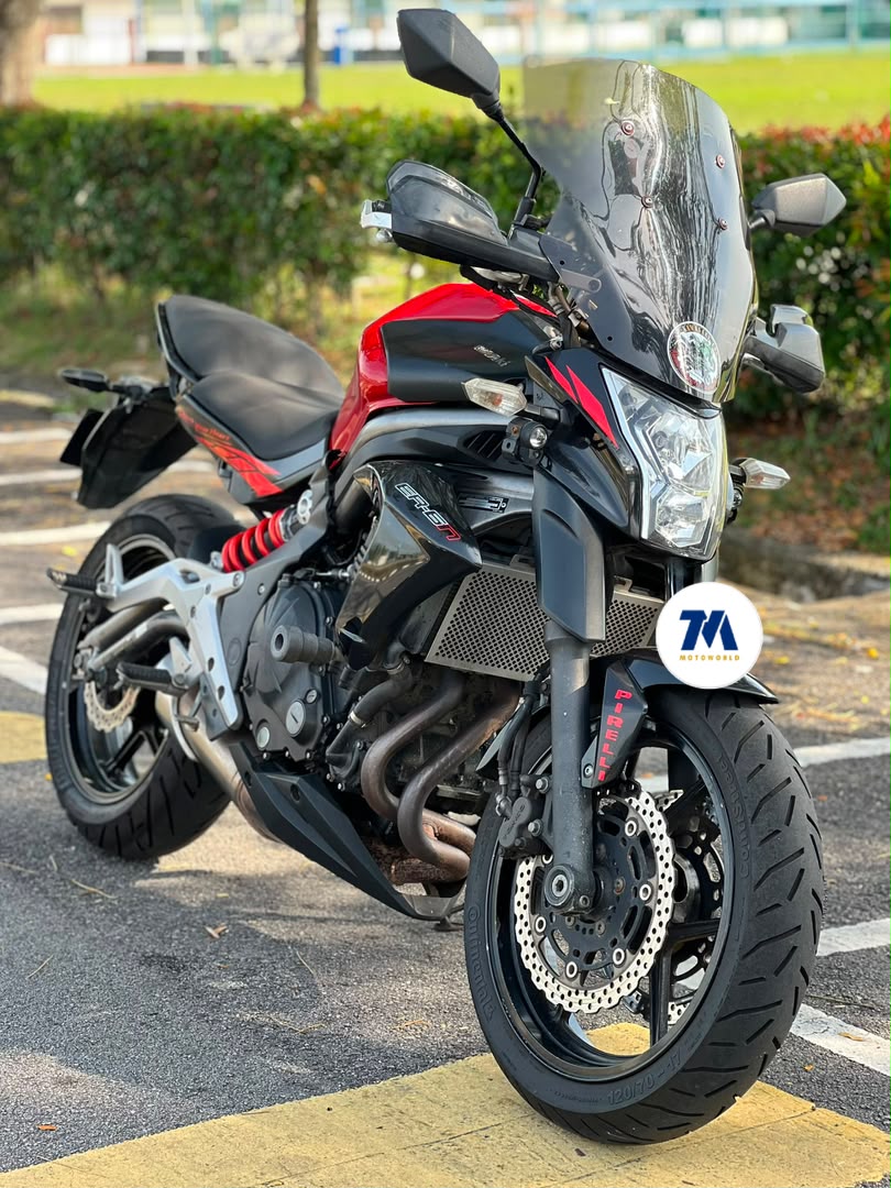 2012 Kawasaki ER6N | Red | Windshield - Image 2