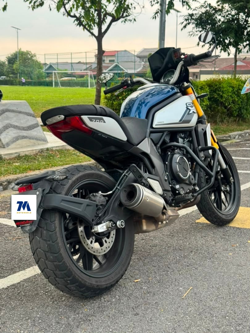 2023 CF Moto CL-X 700 | Windshield | Handle Side Mirror - Image 4