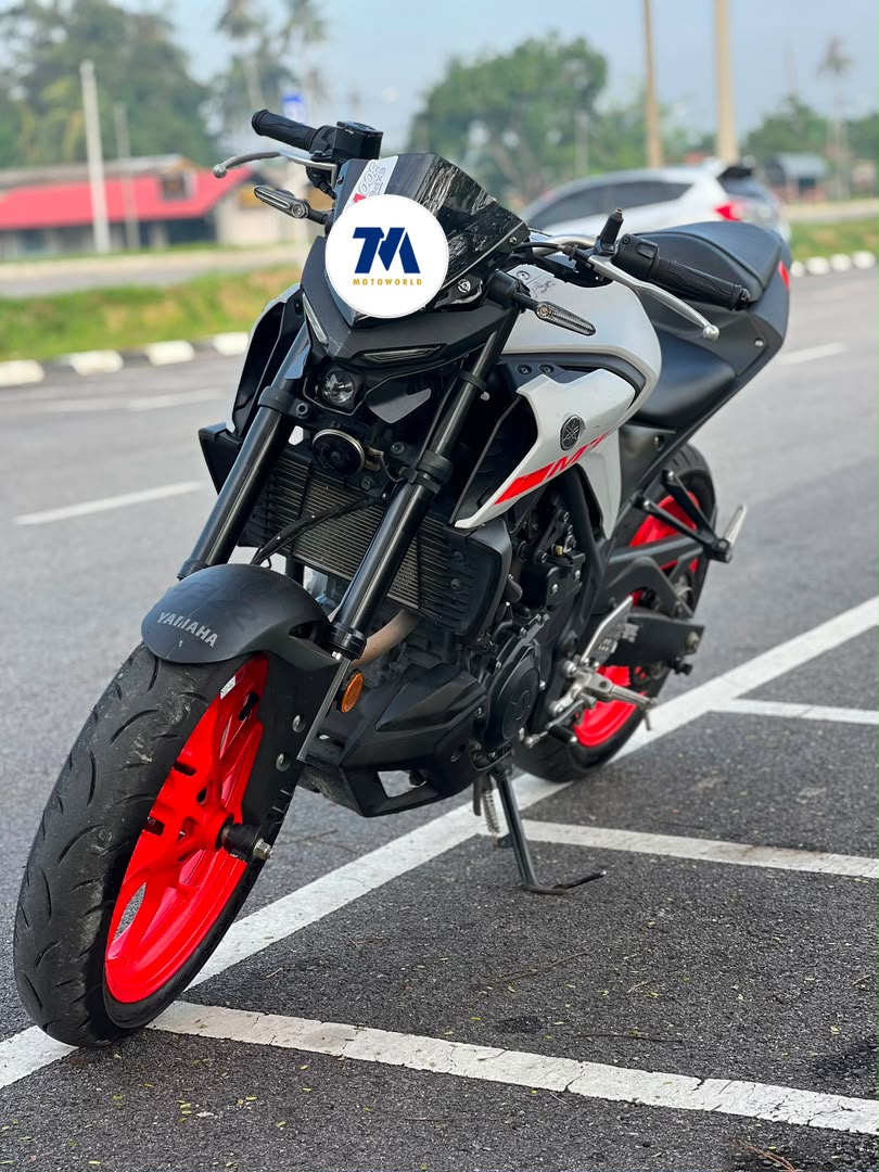 Front view of a Yamaha MT25 motorcycle
