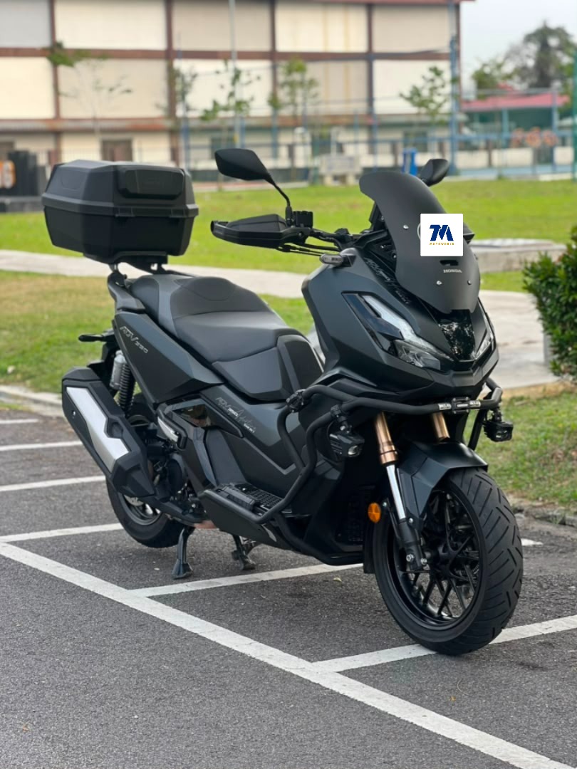 2024 Honda ADV350 | Batman Black | Crashbar | Spotlights - Image 2