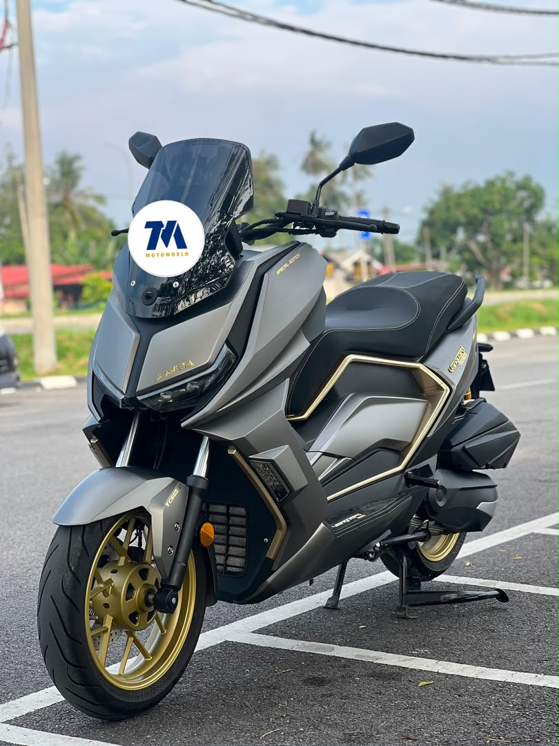 Front view of the Aveta Vanguard 250 motorcycle