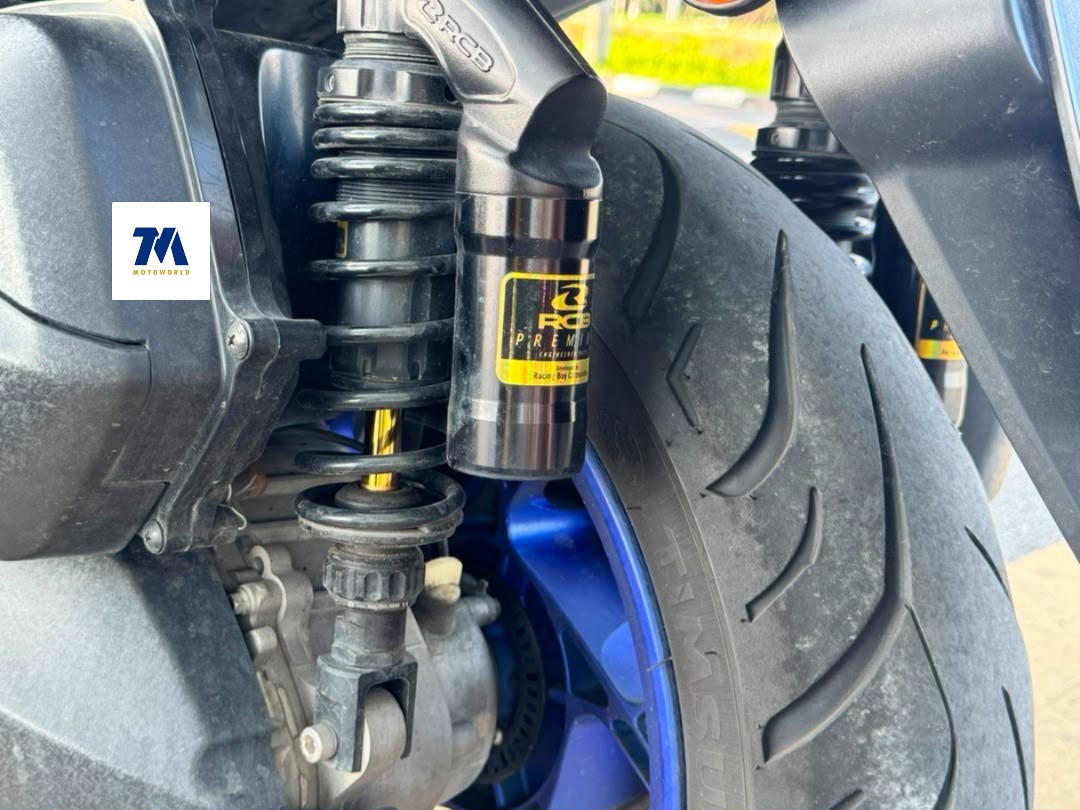 2024 Yamaha XMAX 250 | Blue | RCB Rear Suspension - Image 6