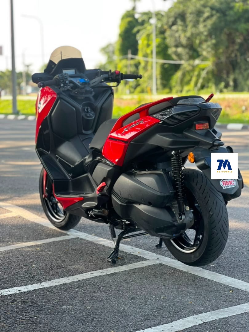 2025 Yamaha XMAX V2 | Red | Naked Handle - Image 3