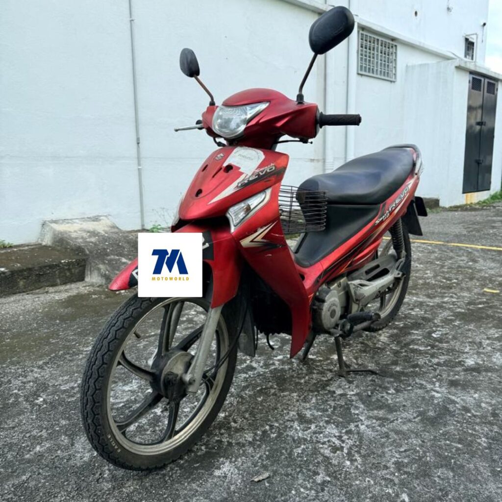front view of a red Smash Revo motorcycle