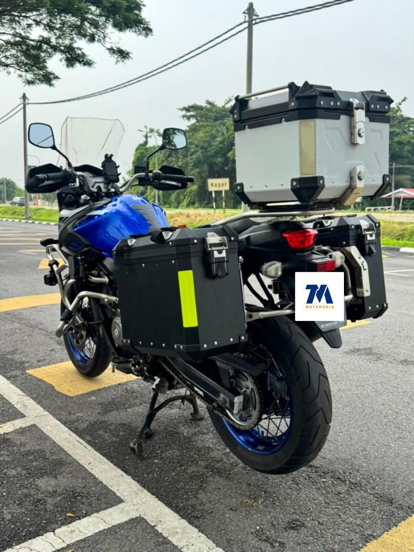 2022 Suzuki V-Strom 650XT | Blue | Top Box | Side Box - Image 4