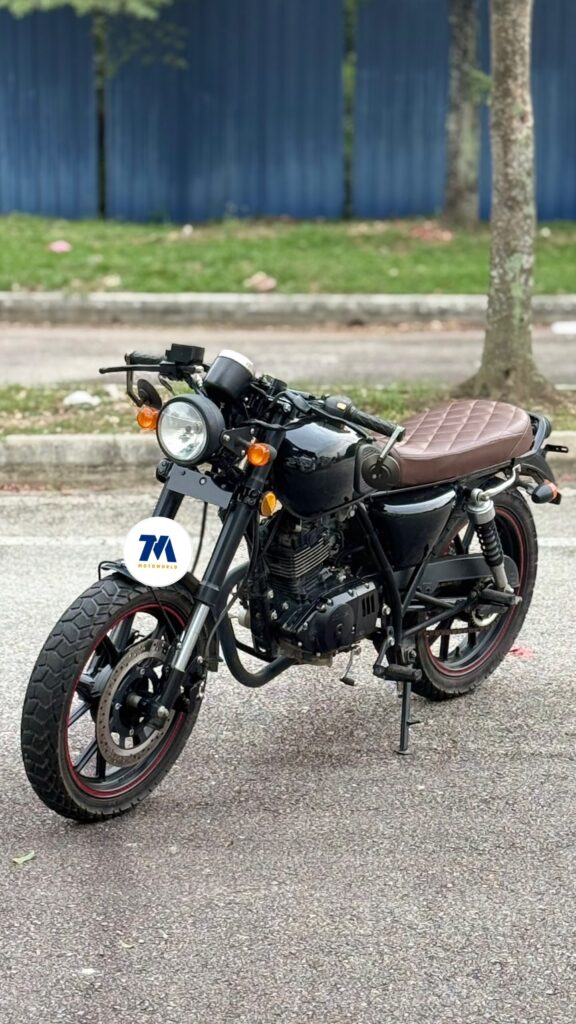 front view of a Ktns 125Gp motorcycle