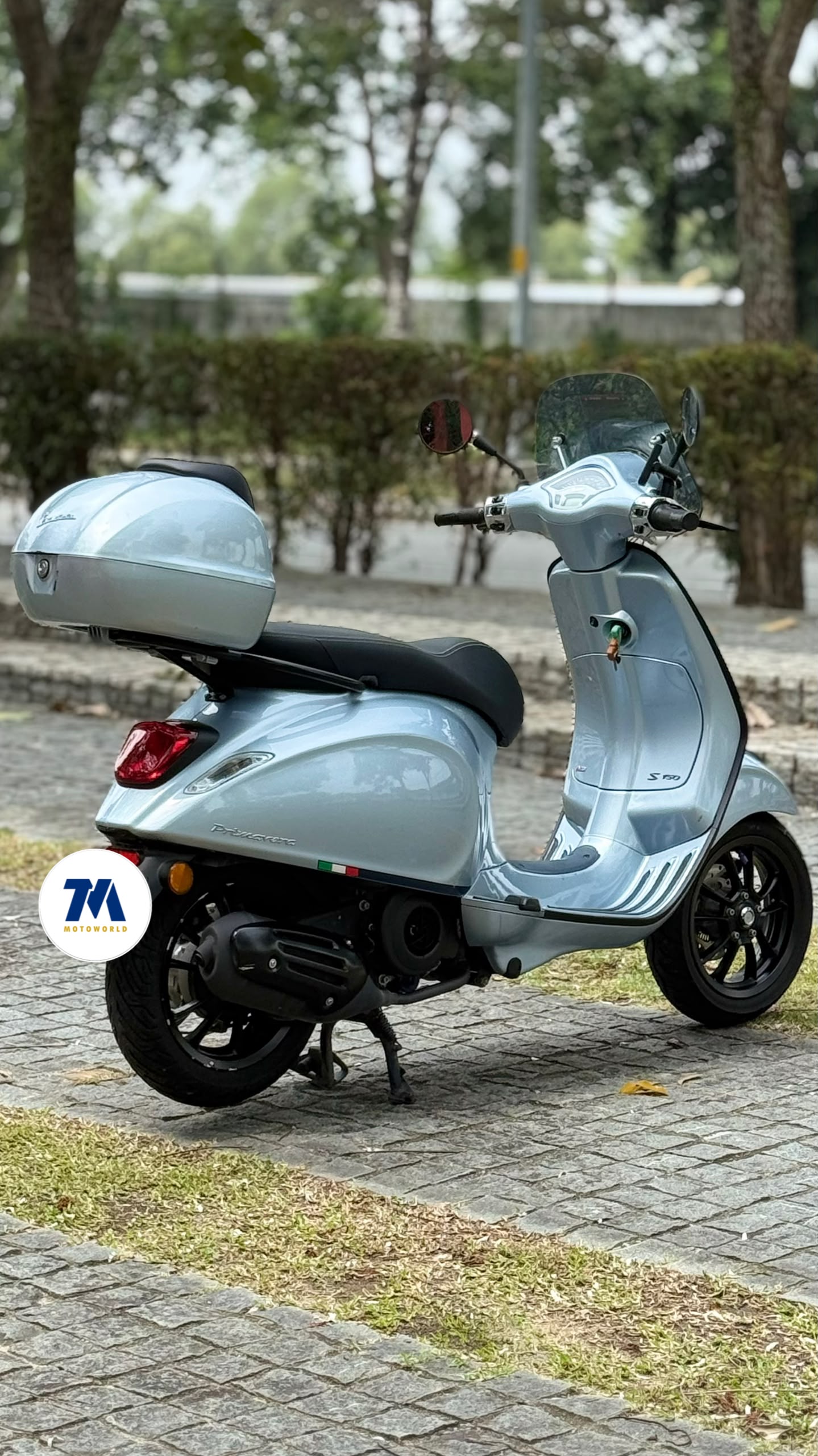 2022 Vespa Primavera 150 | ABS | Top Box - Image 3