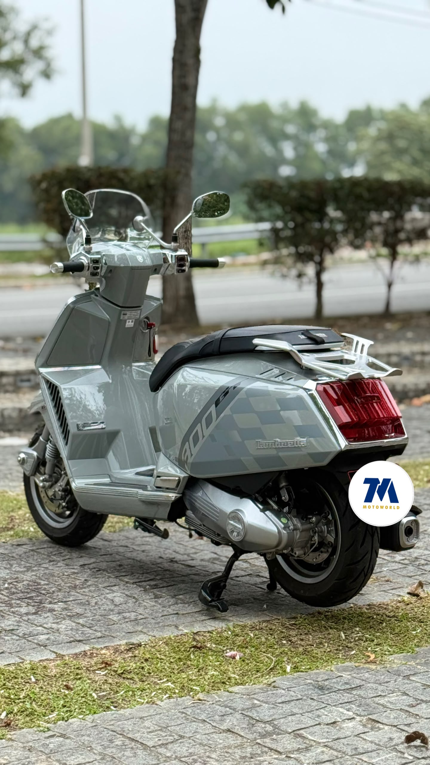 2025 Lambretta X300GT | Like New Only One Unit! - Image 4
