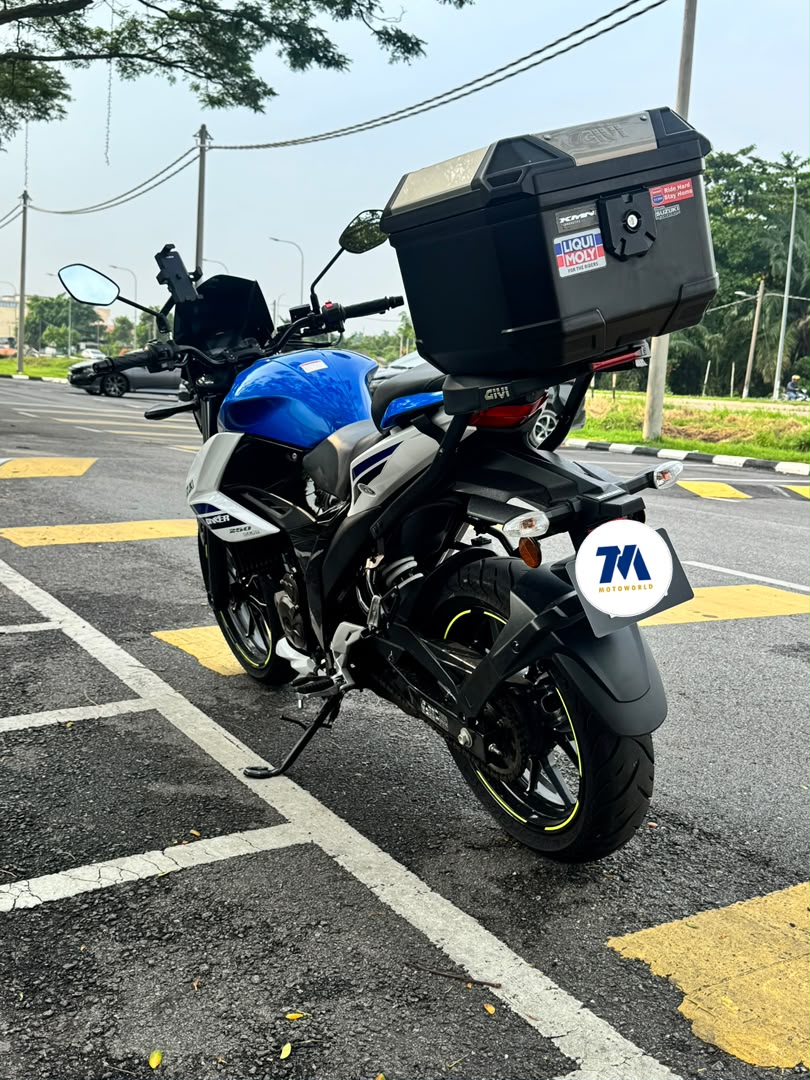 2025 Suzuki Gixxer 250 | Naked | GP Edition - Image 3
