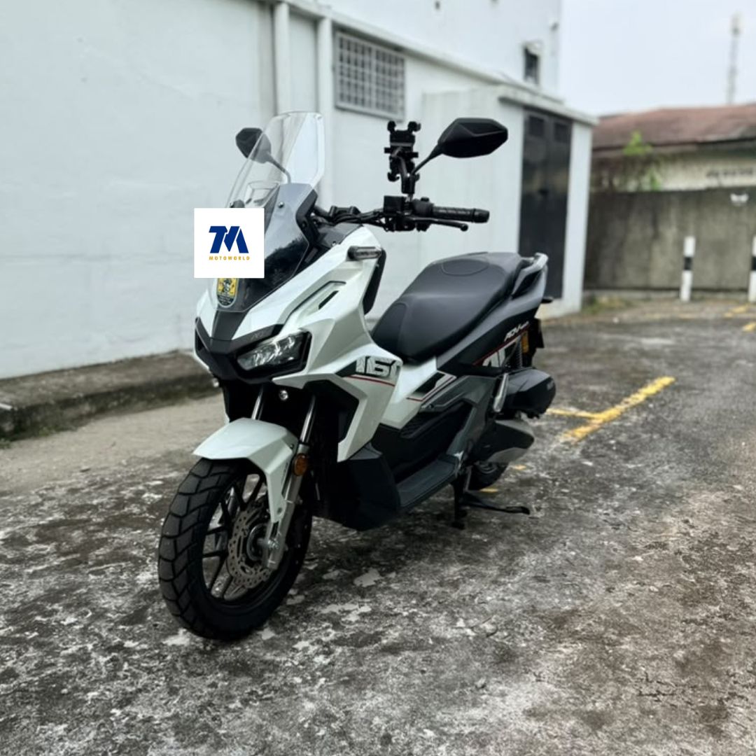 2024 Honda ADV160 | White - Image 2