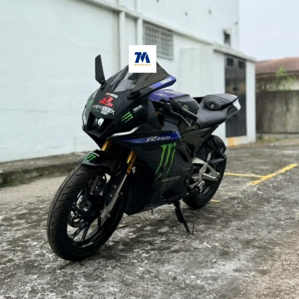 Yamaha R15M motorcycle facing the camera