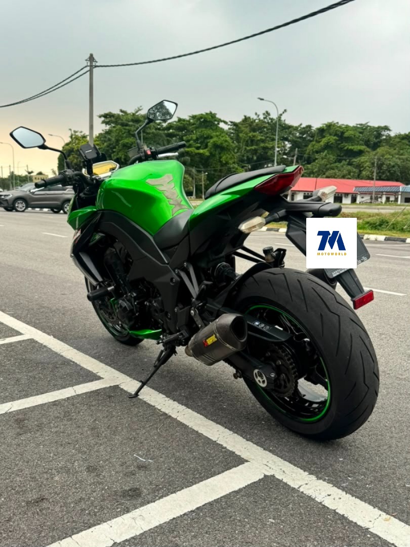 2011 Kawasaki Z1000 | Akrapovic Original - Image 3