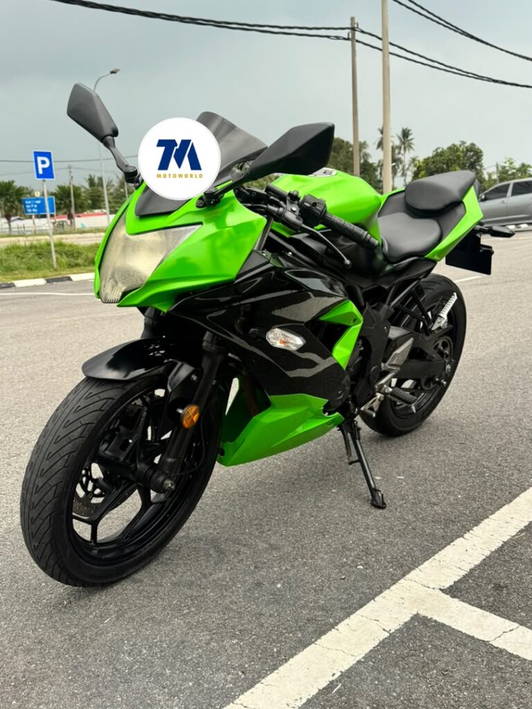 hero shot of a Kawasaki Z250 SL motorcycle front-3/4 view