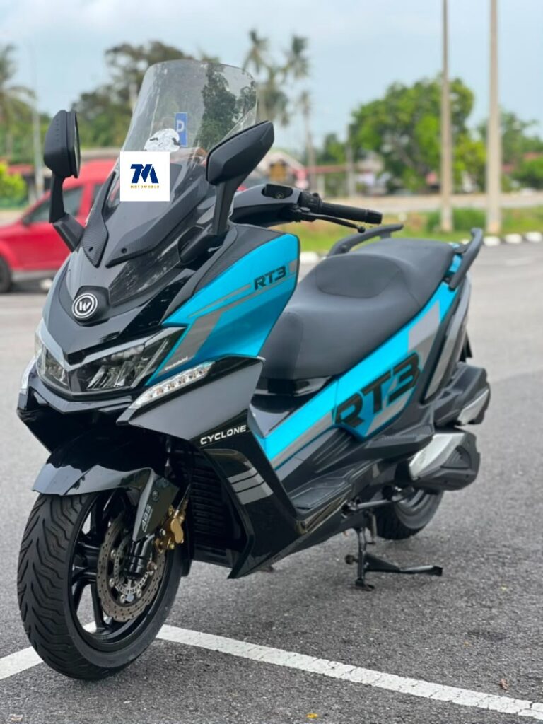 WMOTO RT3S motorcycle facing the camera