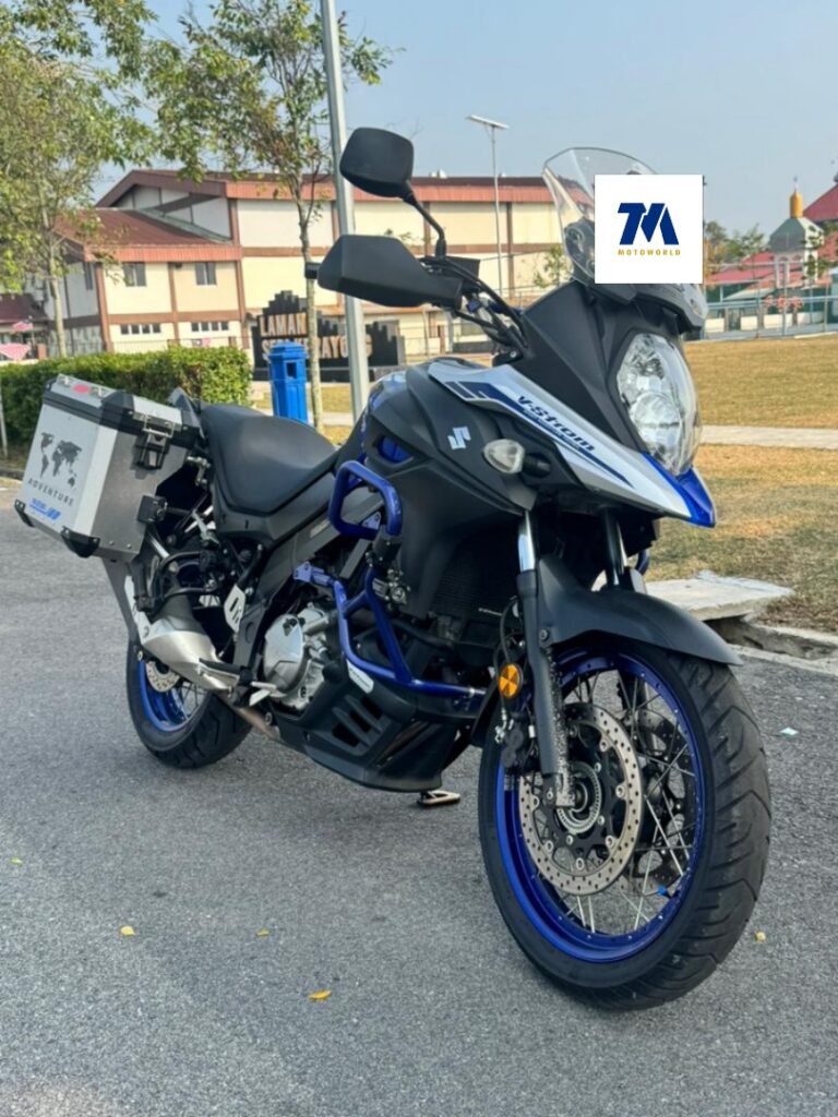 front three-quarter view of a blue Suzuki V-Strom 650 XT motorcycle