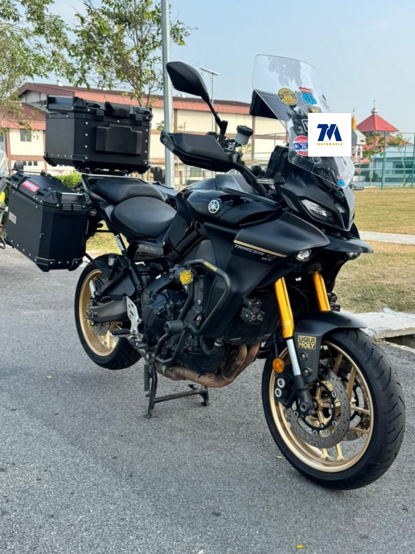 2023 Yamaha Tracer 9GT | Super Black | Top Box | Side Box | Crash Bar - Image 2