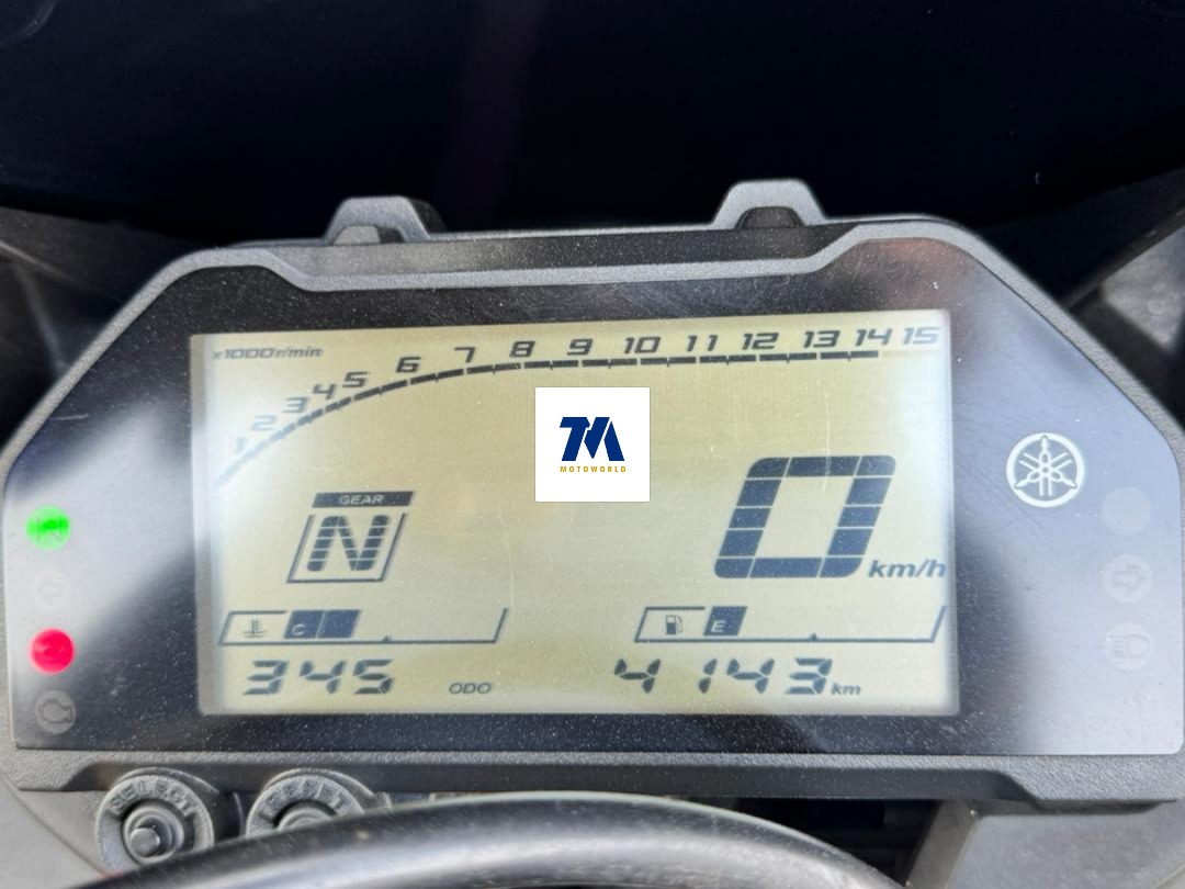 2020 Yamaha R25 | Blue | Aftermarket Exhaust | Bubbler Windshield - Image 5