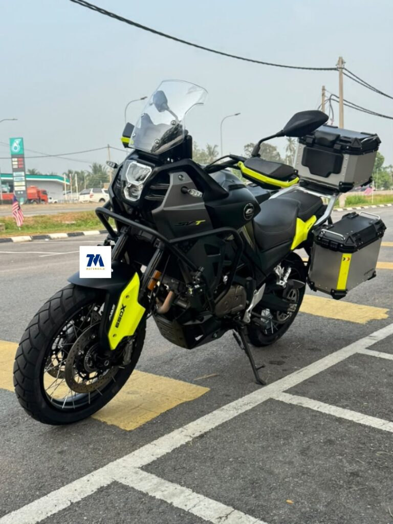 QJMOTO SVT 650 front view with accessories