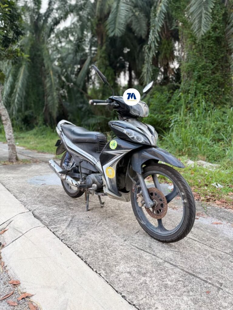 front view of a black Yamaha motorcycle