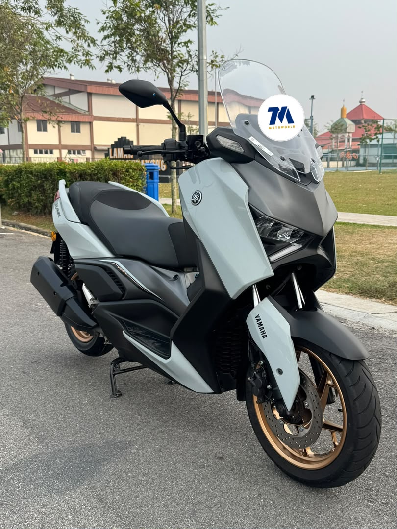 2025 Yamaha Xmax 250 V3