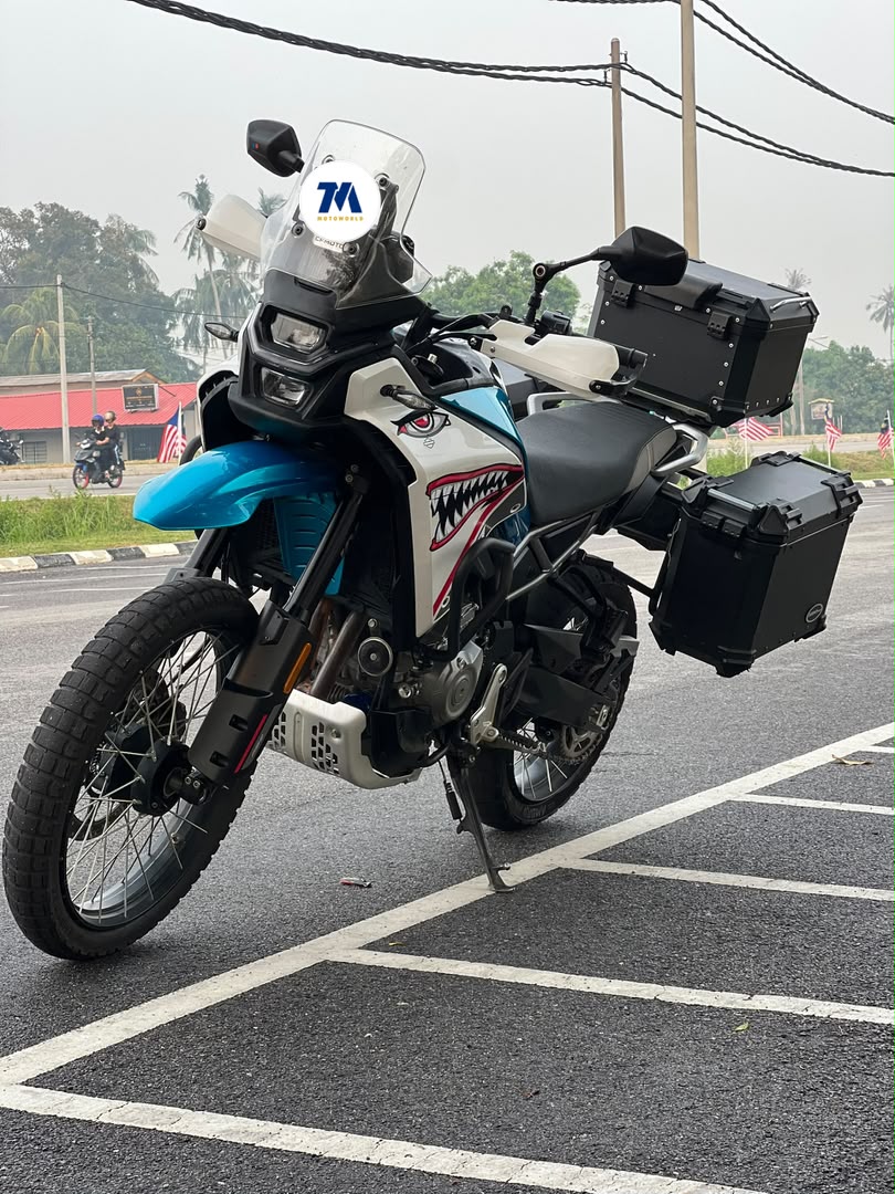 2024 CFMoto 450MT | Top Box | Side Box | Hand Guard - Image 3