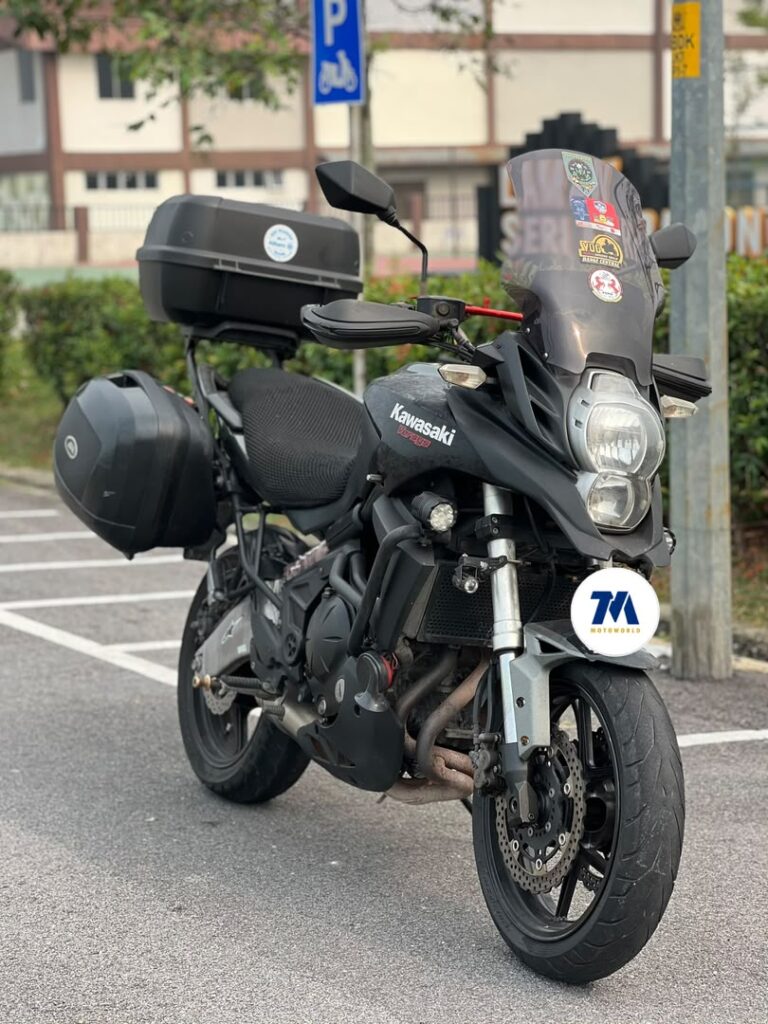 front view of Kawasaki Versys 650 with panniers