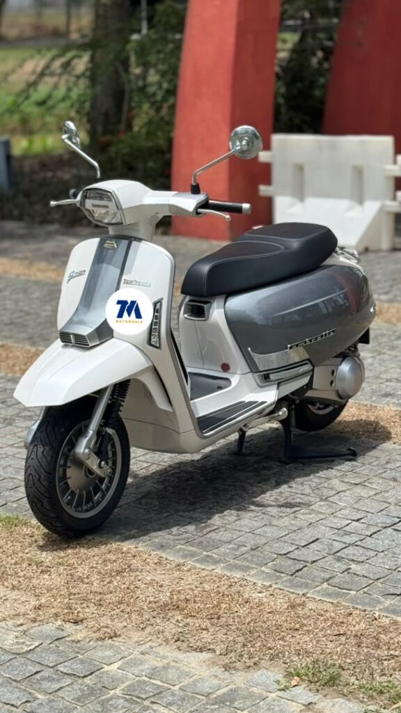 front view of the Lambretta G350 Series ii motorcycle
