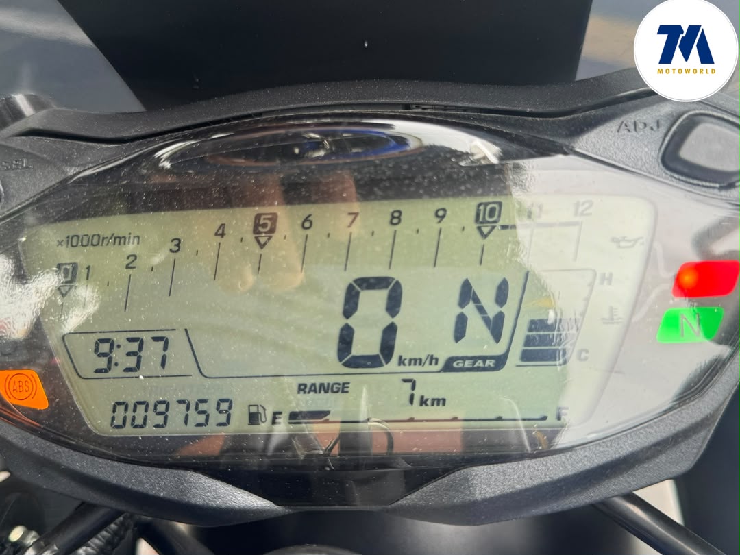 2025 Suzuki SV650 | Yoshimura Exhaust | Windshield - Image 5