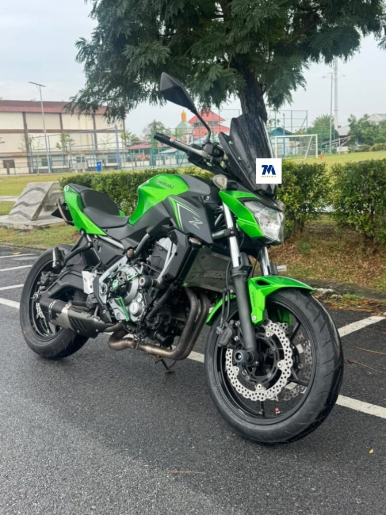 Front view of green Kawasaki Z650