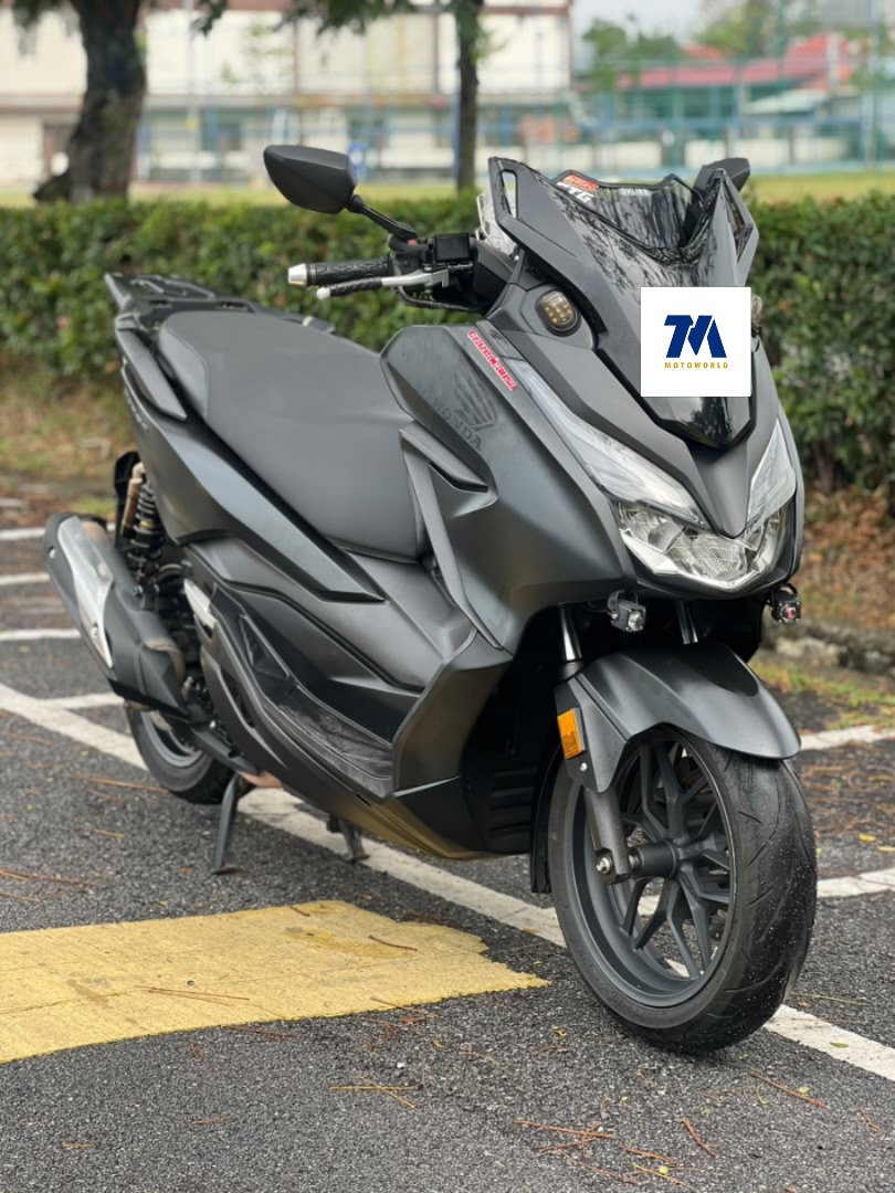 2019 Honda Forza 300 | Black | Aftermarket Absorber | Aftermarket Windshield | Sportlight | Top Rack