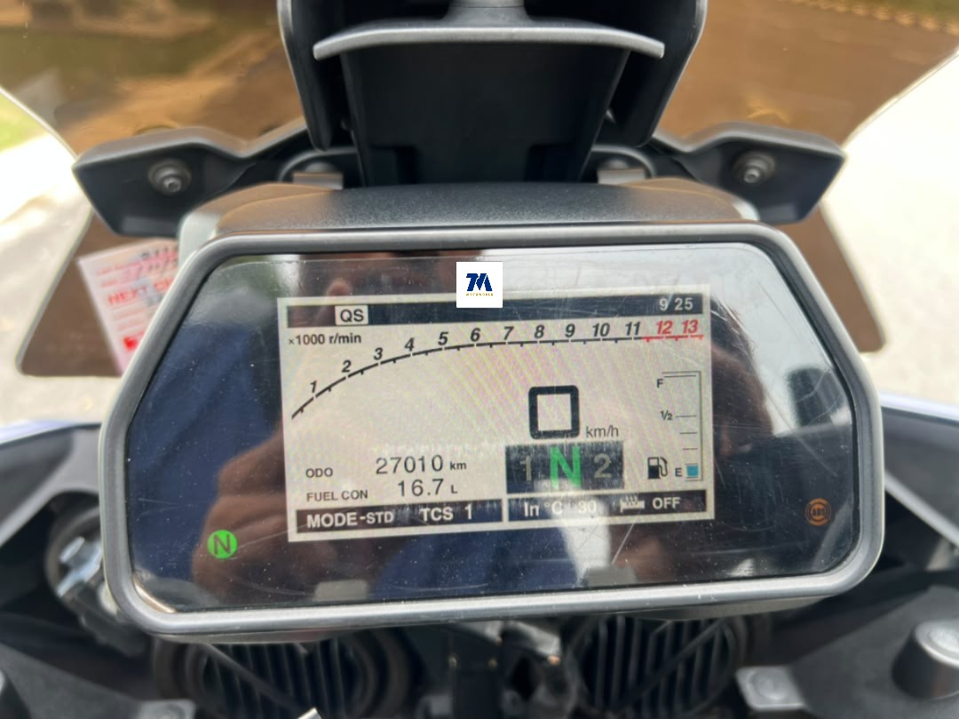 2020 Yamaha Tracer | Top Box | Aftermarket Exhaust - Image 5