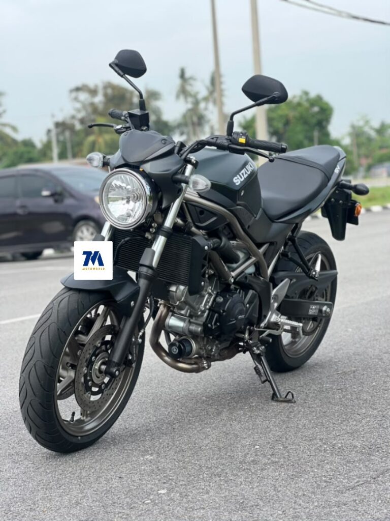 front view of a Suzuki SV 650 motorcycle