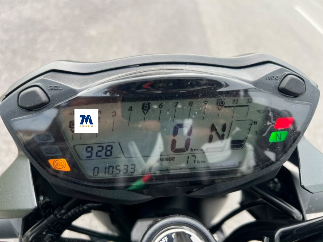 2025 Suzuki SV650 - Image 5