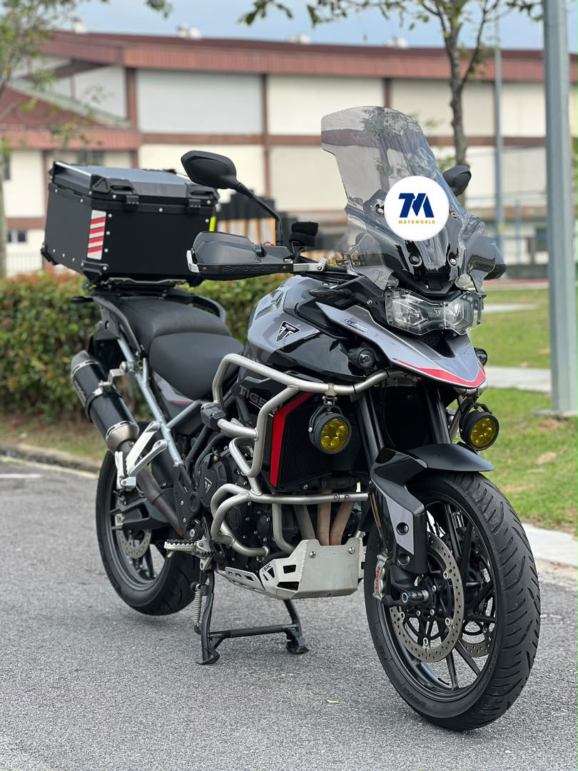 2024 Triumph Tiger 900 GT Pro | Top Box | Crash Bar | Windshield - Image 2