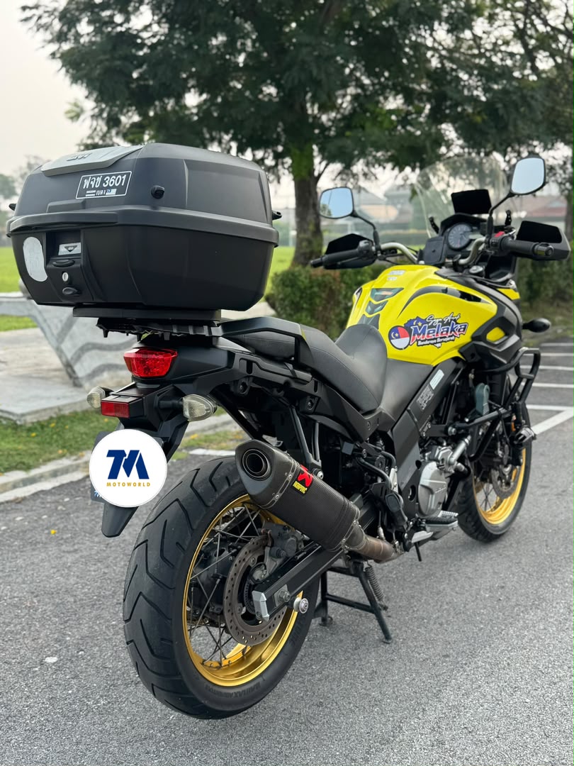 2019 Suzuki V-Strom 650 | Top Box | Crashbar | Aftermarket Exhaust - Image 3